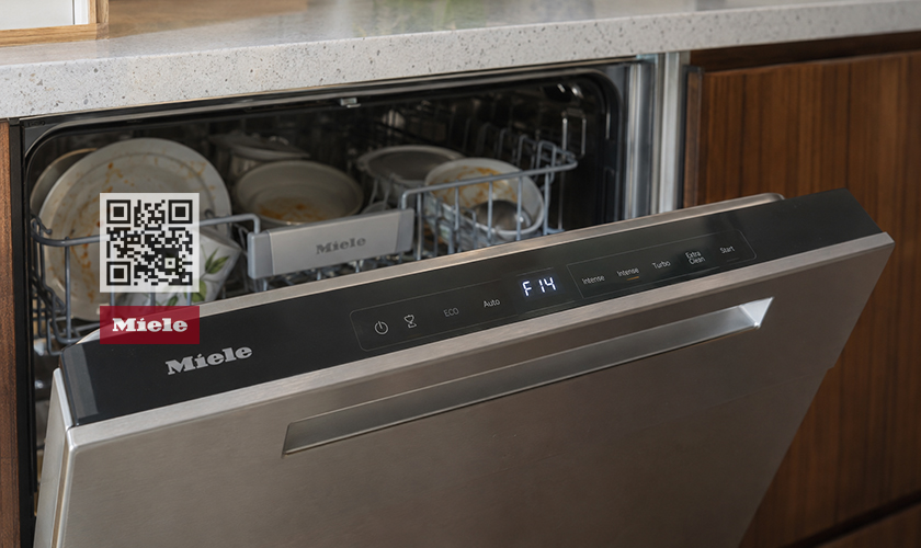 Máy rửa bát Miele lỗi F14 hiển thị trên bảng điều khiển